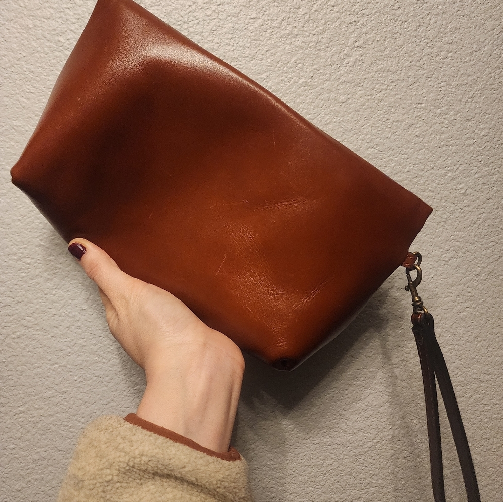 Patricia Nash Magnetic Clutch With Wrist Strap (Aged Brass Hardware) - Picture 9 of 11
